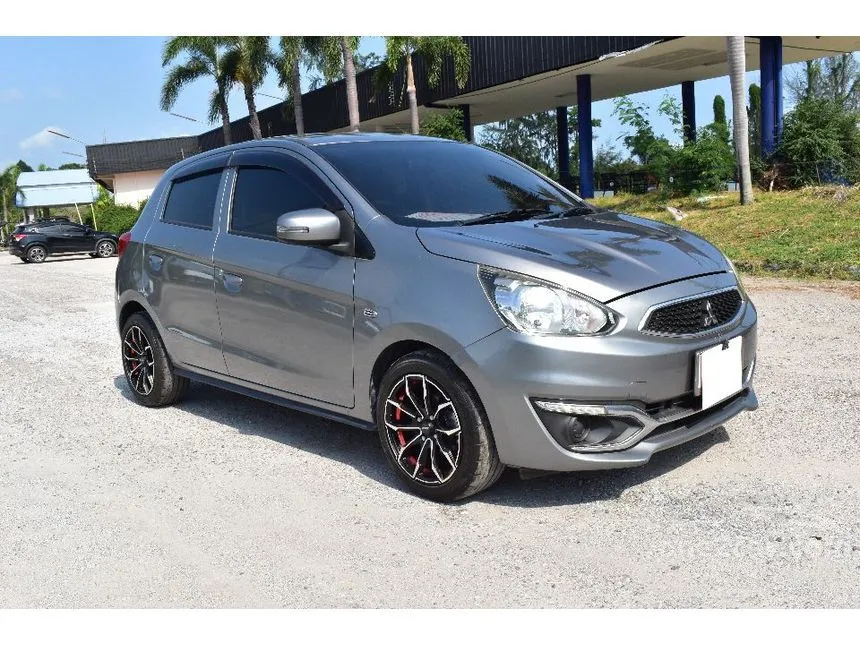 2017 Mitsubishi MIRAGE GLX Hatchback