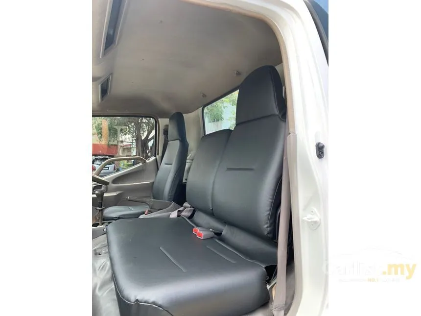 2021 Hino Xzu414 Lorry