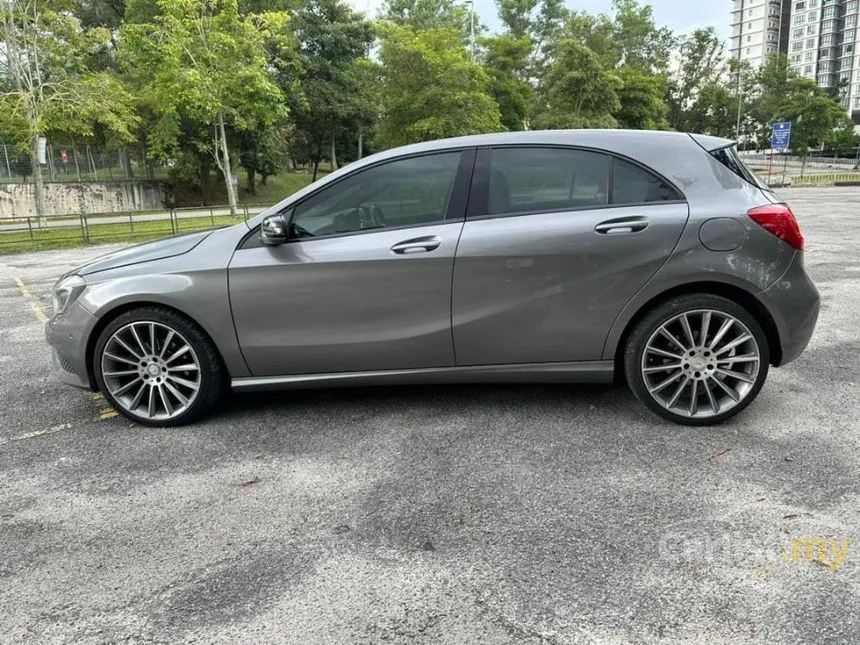 2013 Mercedes-Benz A200 Hatchback