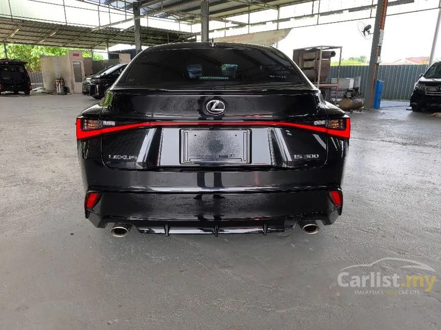 2022 Lexus IS 300 F Sport Sedan