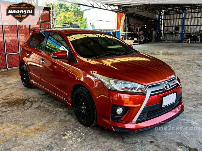 2014 Toyota YARIS G Hatchback