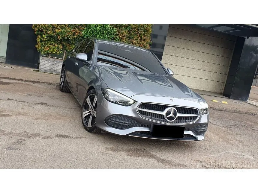 2022 Mercedes-Benz C200 Avantgarde Line Sedan