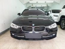 BMW 320i sport line LCI 2017 nik 16 low miles 15 rb, garansi sd 2020