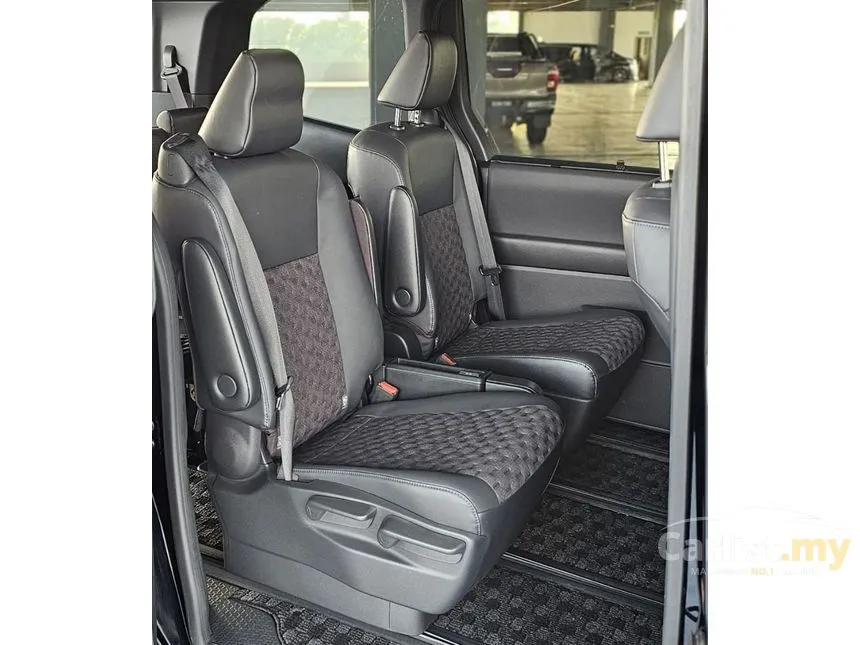 2023 Toyota Voxy S-Z MPV