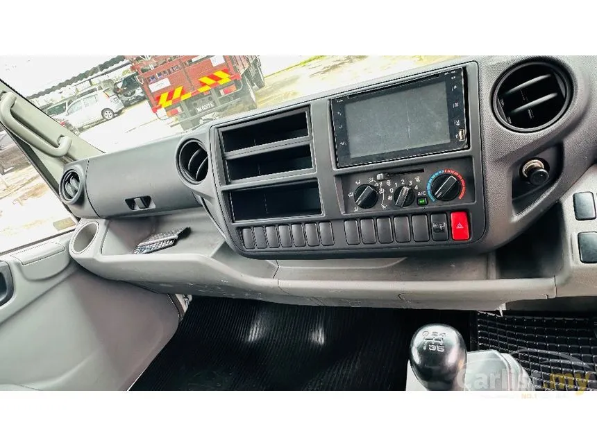 2017 Hino 300 Series XZU720 POWER - XZU720R-HKMQK3 Lorry