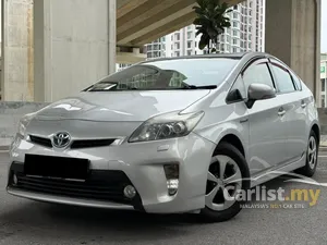 2013 Toyota Prius 1.8 Luxury Hatchback