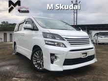 2014 Toyota Vellfire 2.4 Golden Eyes WITH ALPINE PLAYER & ALPINE ROOF MONITOR!!!