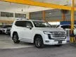 Recon 2022 Toyota Land Cruiser 3.4 ZX SUV/ PETROL/ 7 SEATERS/ BEIGE LEATHER SEATS/ TSS/ 360 CAMERA/ SUNROOF/ JBL SOUND SYSTEM/ DRIVE MODE/ 4WD MODE