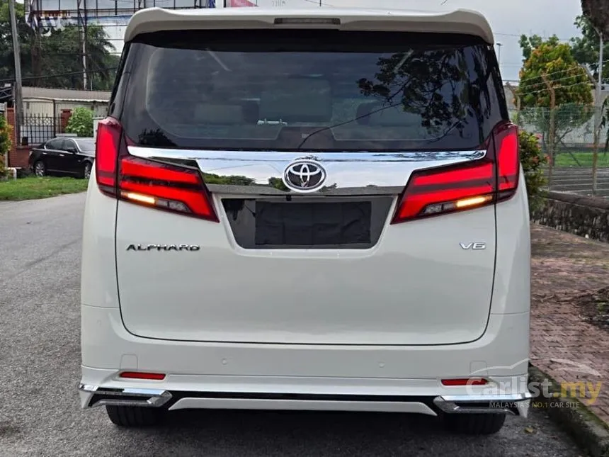 2018 Toyota Alphard MPV