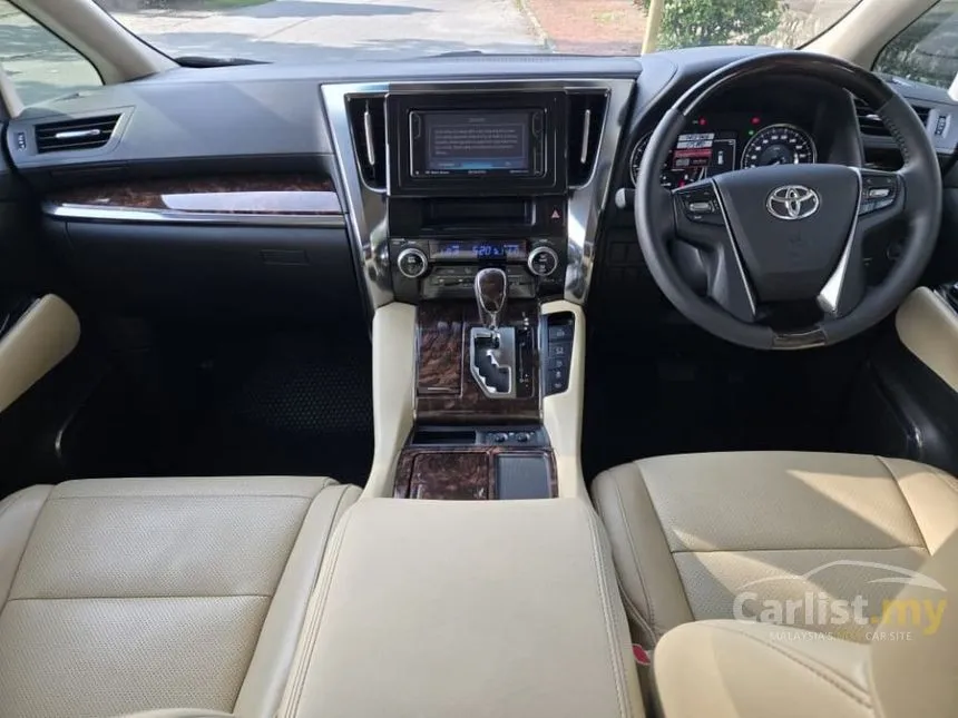 2018 Toyota Alphard MPV