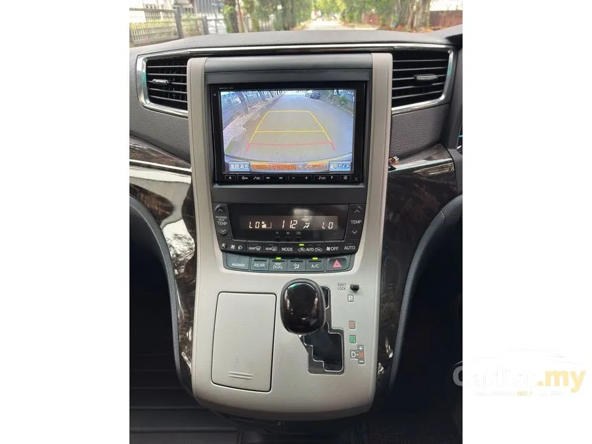 2013 Toyota Vellfire ZG MPV