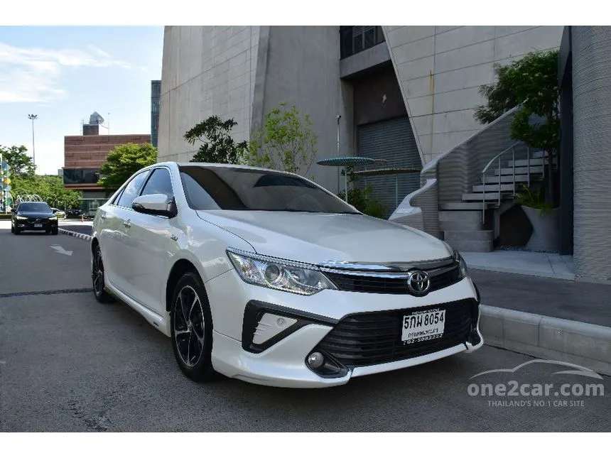 2016 Toyota CAMRY G Extremo Sedan