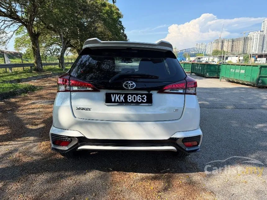 2024 Toyota Yaris E Hatchback