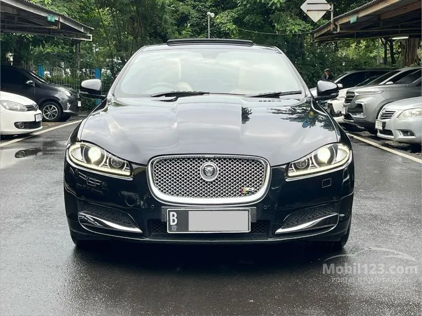2011 Jaguar XF V6 Sedan