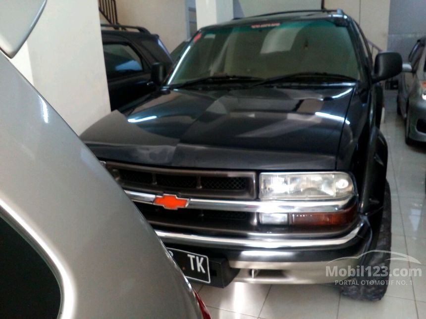 Jual Mobil  Opel  Blazer 2000 DOHC LT 2 2 di Jawa Timur 