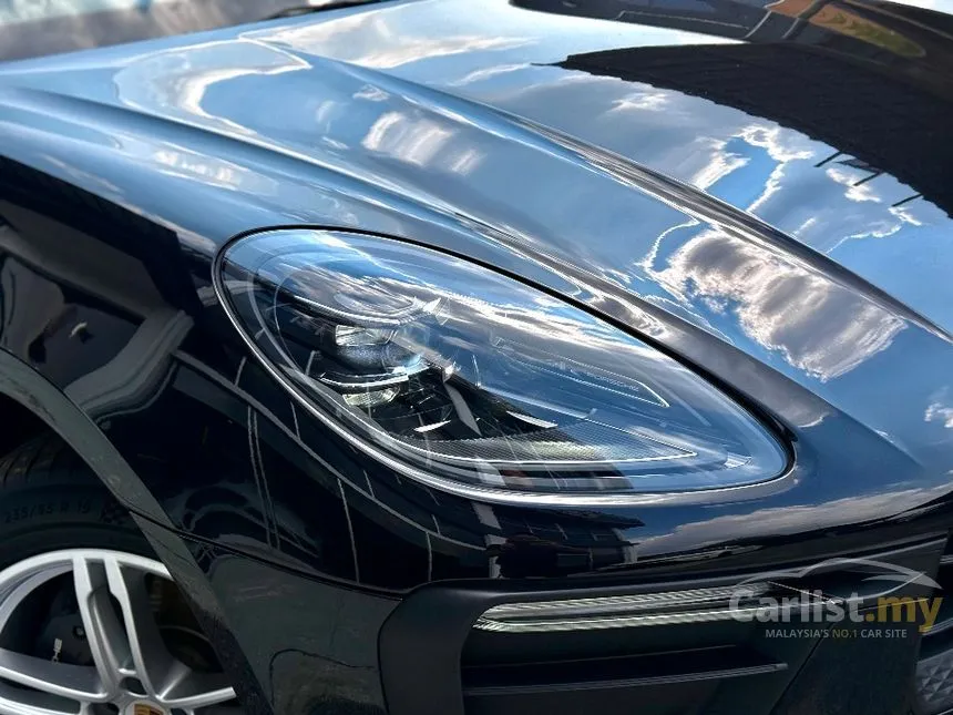 2022 Porsche Macan SUV
