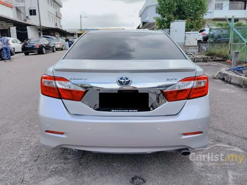 2012 Toyota Camry V Sedan