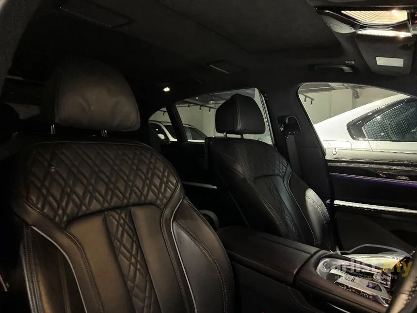 2022 BMW 740Le xDrive M Sport Sedan