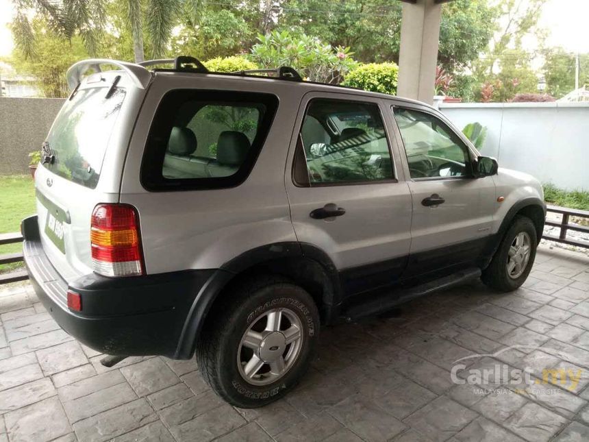 2001 Ford Escape XLT SUV