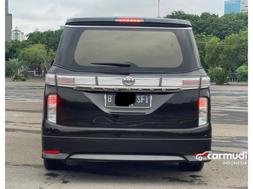 2014 Nissan Elgrand Highway Star MPV