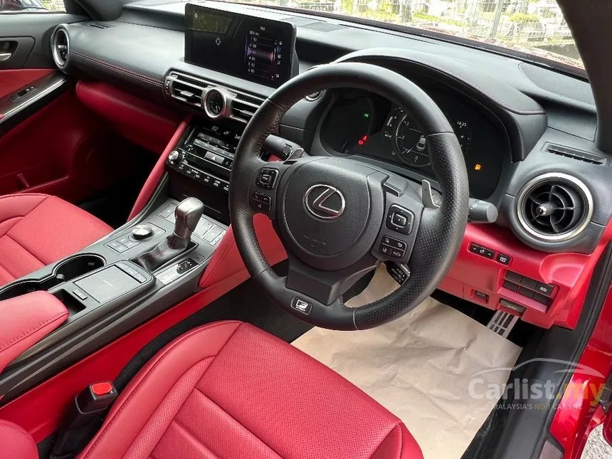2021 Lexus IS 300 F Sport Sedan