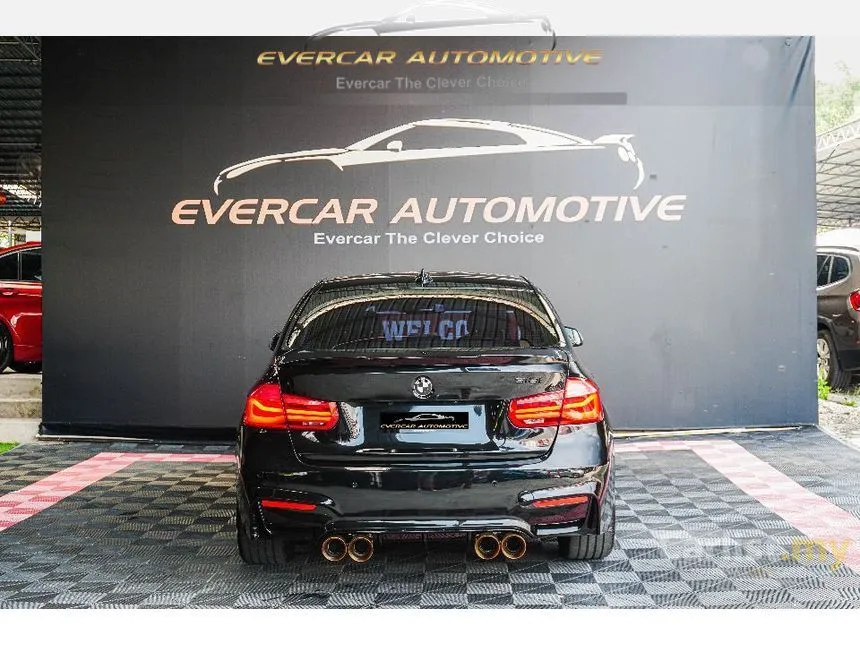 2019 BMW 318i Luxury Sedan