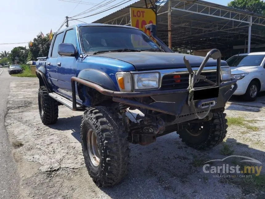 1992 Toyota Hilux Dual Cab Pickup Truck