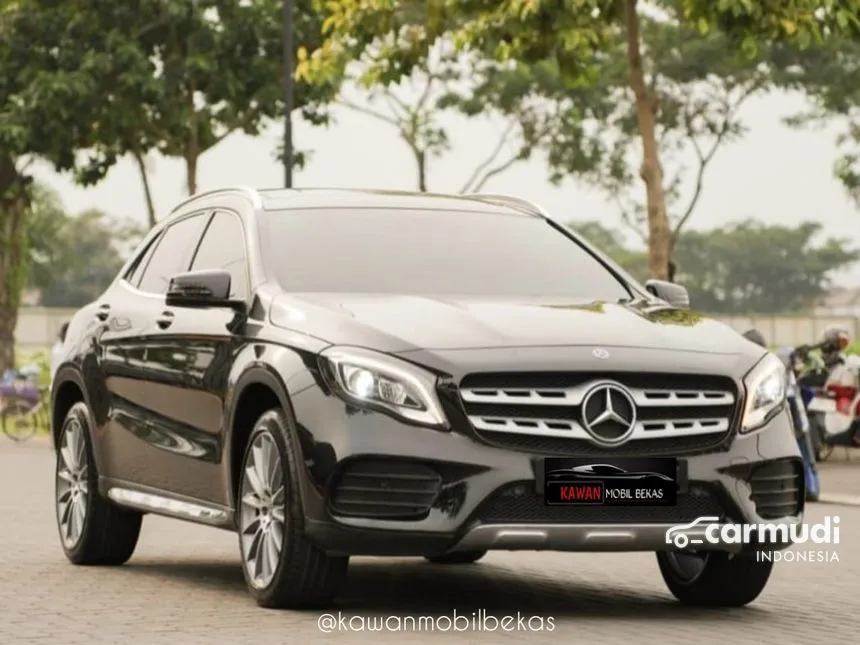 2020 Mercedes-Benz GLA200 AMG Line SUV