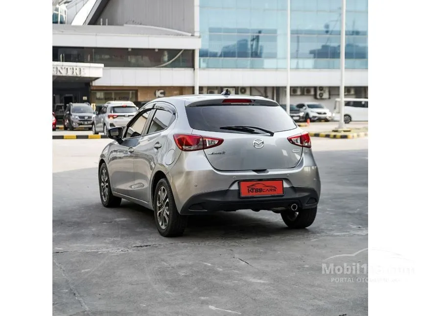 Jual Mobil Mazda 2 2015 R 1.5 di DKI Jakarta Automatic Hatchback Silver Rp 157.000.000