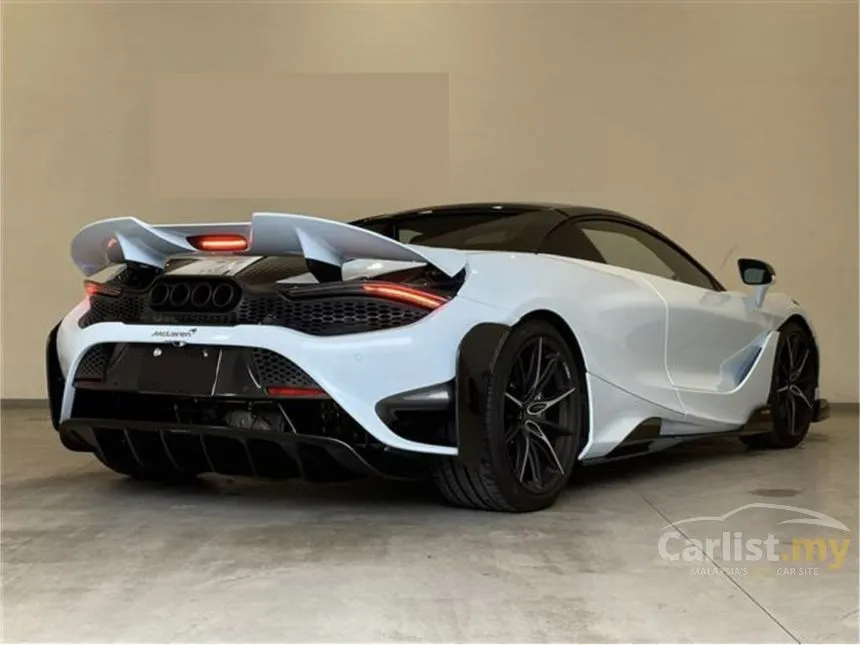 2021 McLaren 765LT Coupe