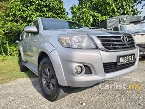2014 Toyota Hilux 2.5 G VNT Dual Cab (Metallic) Pickup