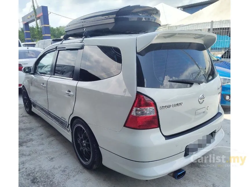 2010 Nissan Grand Livina Luxury MPV
