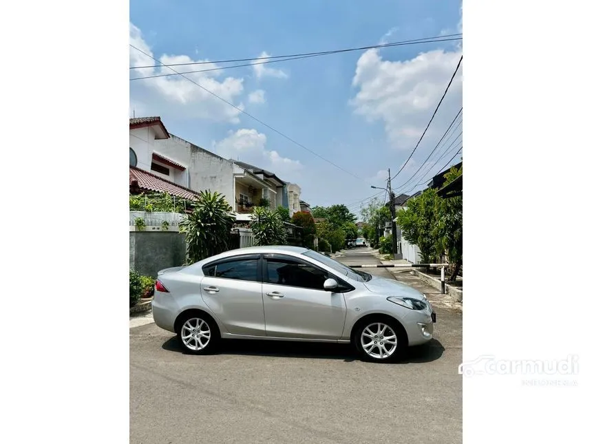2012 Mazda 2 R Sedan