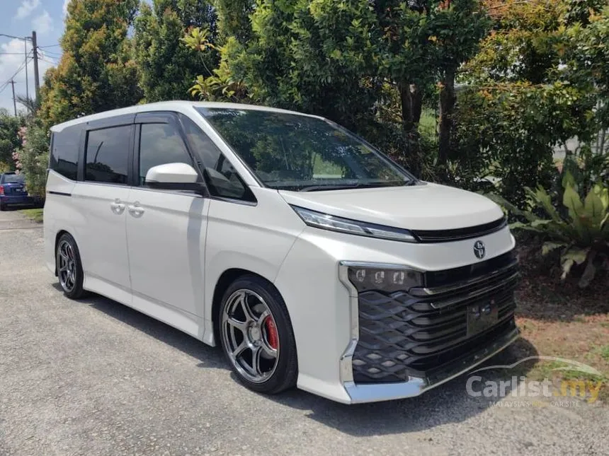 2023 Toyota Voxy S-Z MPV