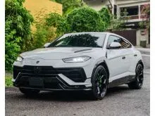 FULLY LOADED BEAST CAR AKRAPOVIC EXHAUST PANAROMIC ROOF HUD B&O SOUND SYSTEM JPN SPEC 2024 Lamborghini Urus Performante 4.0 AWD