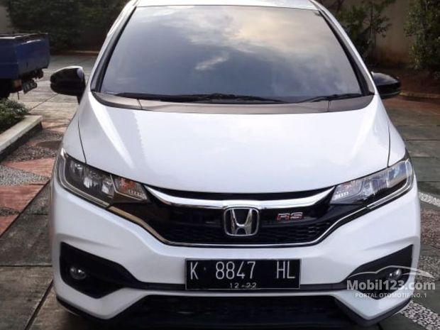 Honda Jazz RS Mobil bekas dijual di Jawa-tengah Indonesia 