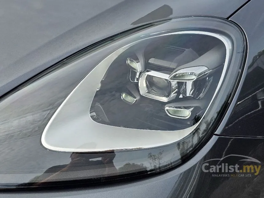 2022 Porsche Cayenne SUV
