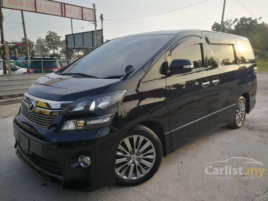2013 Toyota Vellfire Z Golden Eyes MPV