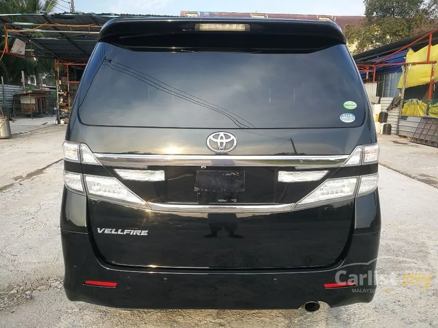 2013 Toyota Vellfire Z Golden Eyes MPV
