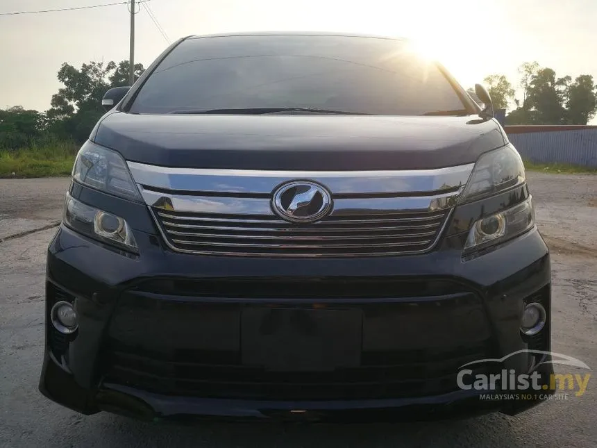 2013 Toyota Vellfire Z Golden Eyes MPV