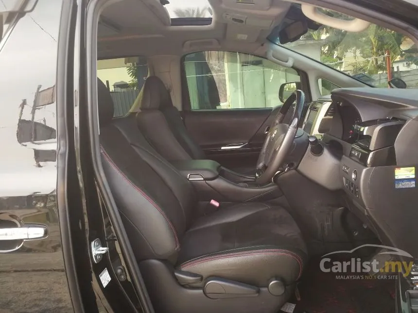 2013 Toyota Vellfire Z Golden Eyes MPV