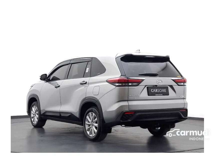2022 Toyota Kijang Innova Zenix V (Non Premium Color) MPV