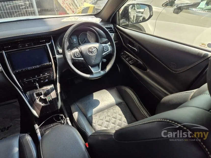 2019 Toyota Harrier Elegance SUV