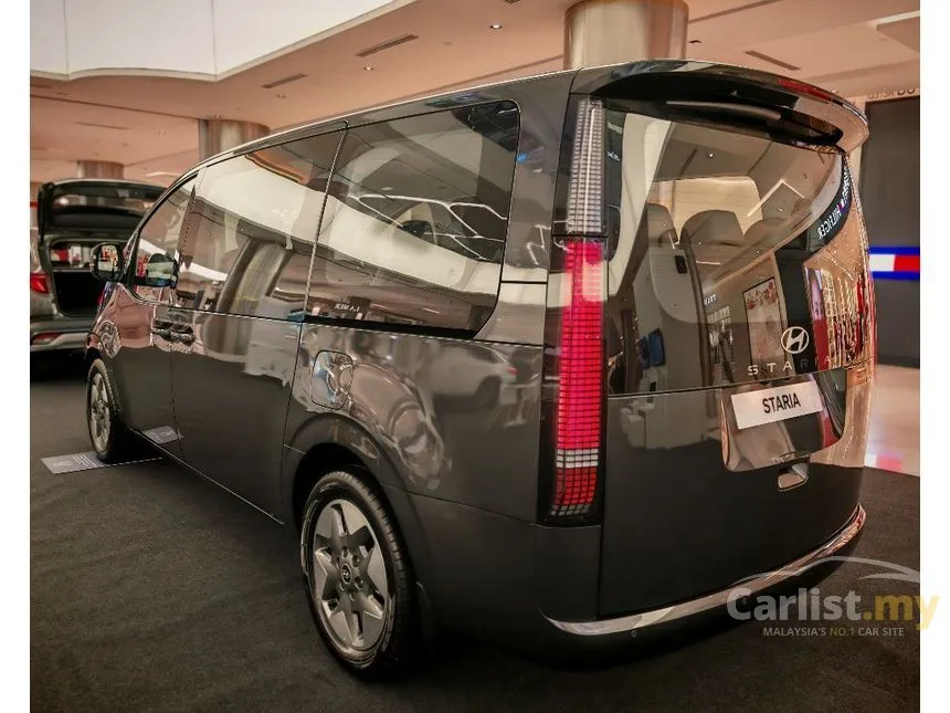 2025 Hyundai Staria Prestige (10-seater) MPV