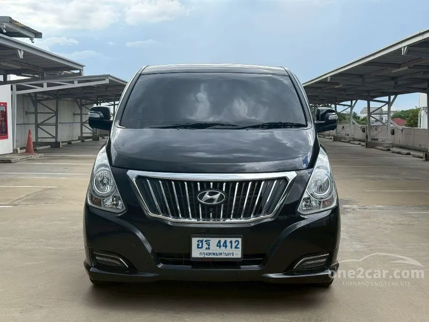 2017 Hyundai H-1 Deluxe Van
