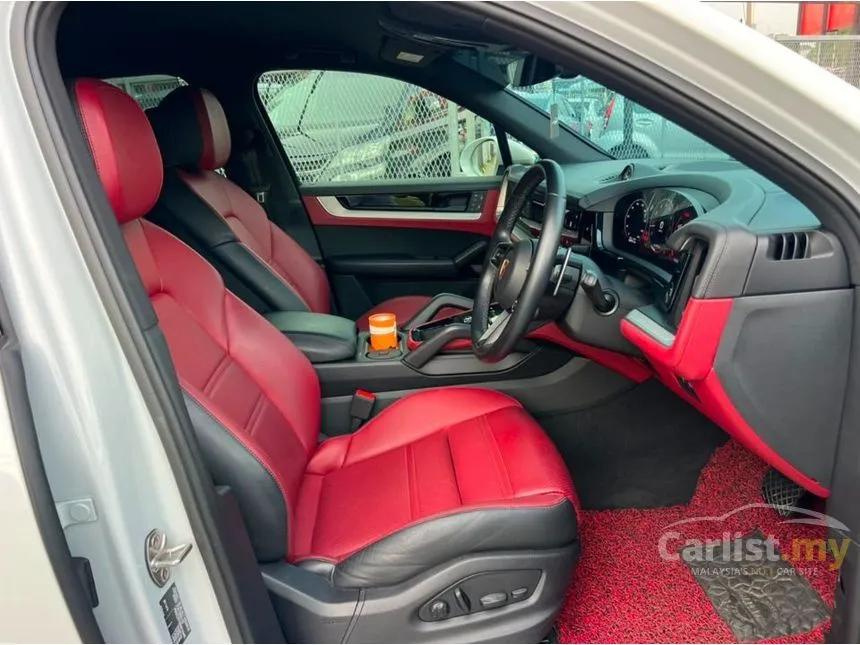 2024 Porsche Cayenne Coupe