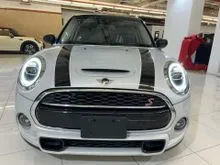 2021 MINI Cooper S 2.0/ 5 DOORS/ NEW FACELIFT/ TWIN TURBOCHARGED/ 7 SPEED 4-CYLINDER/ FREE 6 YEARS WARRANTY/ CAR FOR SALE