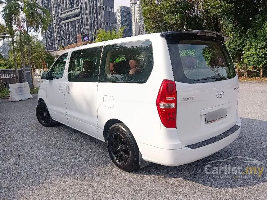 2018 Hyundai Grand Starex Royale MPV