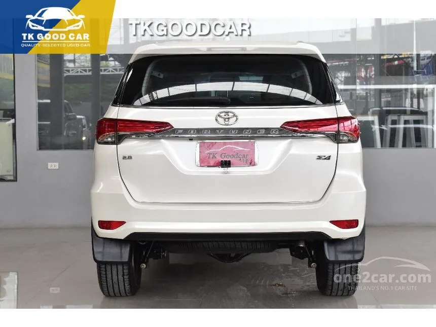 2015 Toyota Fortuner V SUV