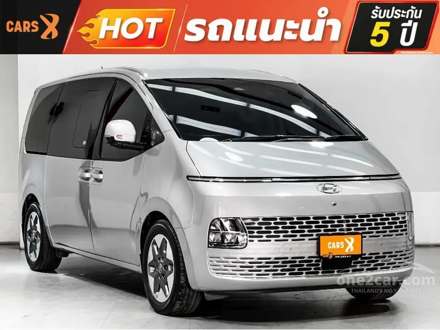 2024 Hyundai Staria SEL Van